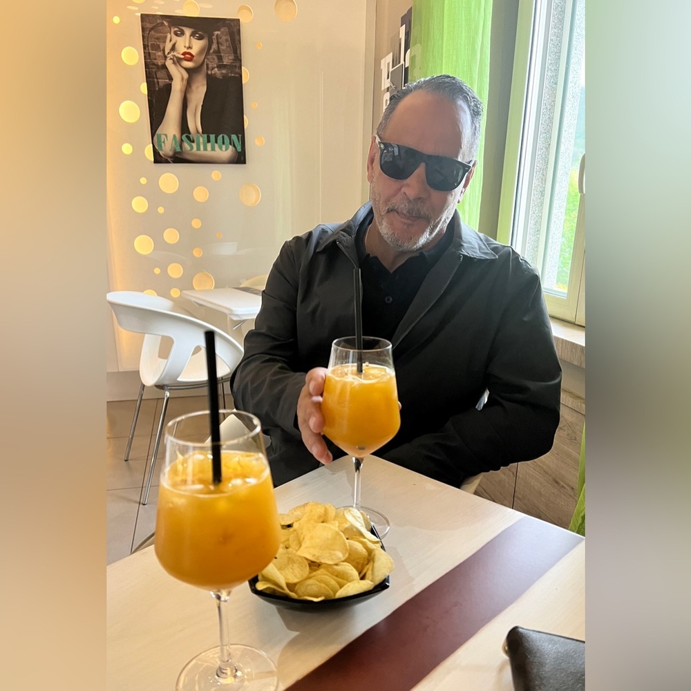 Meet your Posher, Mark